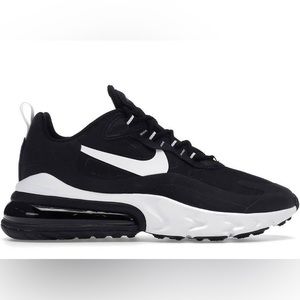 Nike React 270 NWT size 11.5